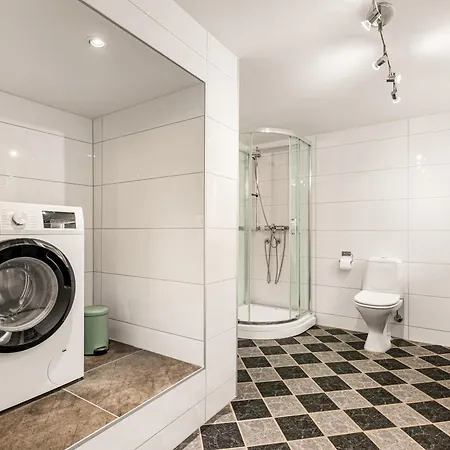 Apartment Bright & Stylish In Center